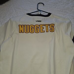 White and Yellow Nuggets shirt